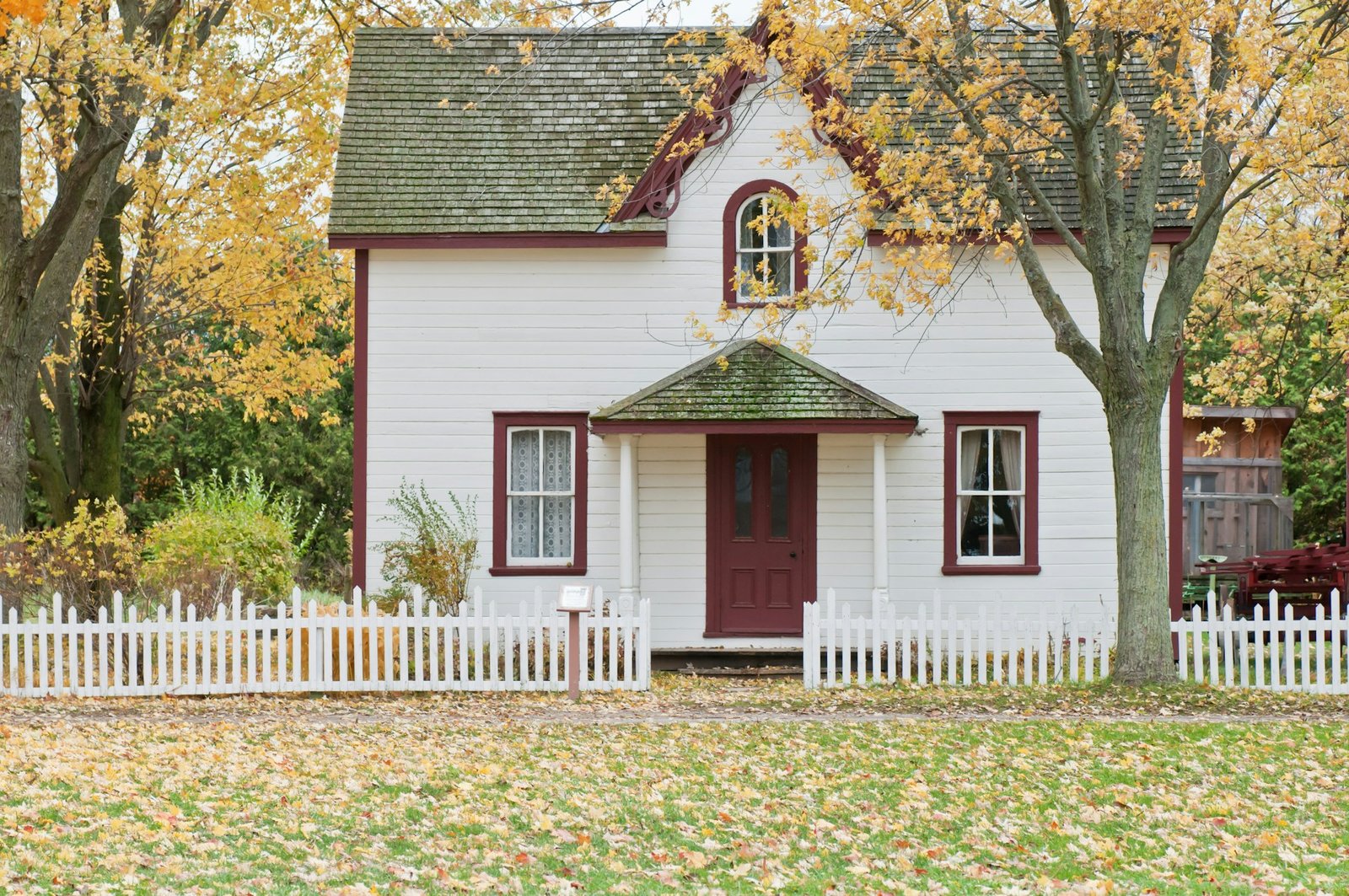 What Does the Bible Say About Praying Over Your Home?